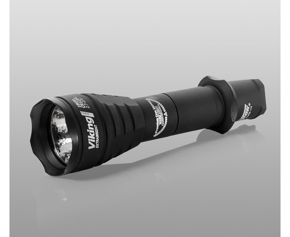 Cветодиодный фонарь Тактический фонарь Armytek Viking Pro (тёплый свет)